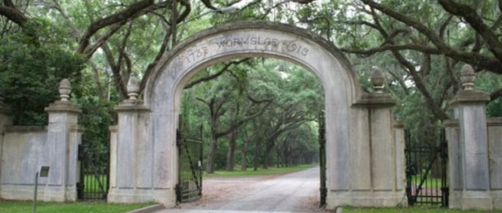  Wormsloe Historic Site (Free Drive to the Gate)