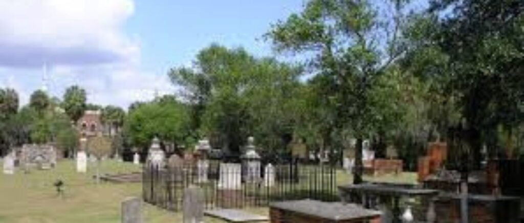 Colonial Park Cemetery
